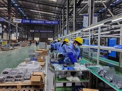 疫情防控生產(chǎn)發(fā)展兩手硬 益陽(yáng)桃江實(shí)現(xiàn)一季度&ldquo;開(kāi)門(mén)紅&rdquo;